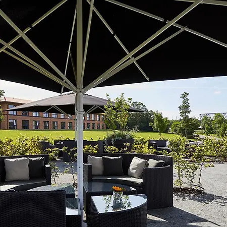 Hotel Trinity Og Konference 4*