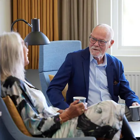 Trinity Og Konference מלון