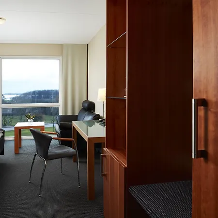 酒店 Trinity Og Konference