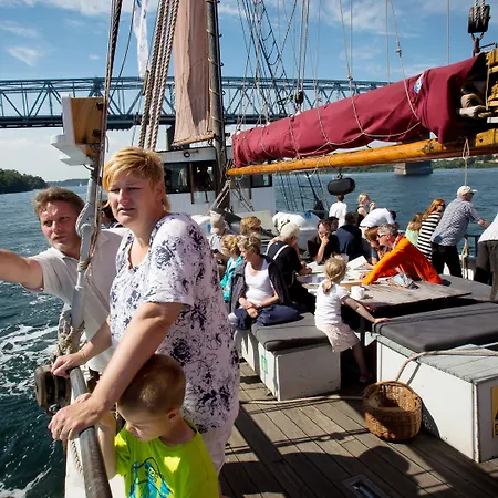 Hotel Trinity Og Konference