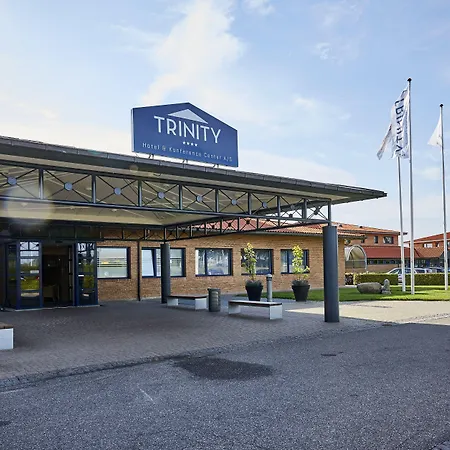 Hotel Trinity Og Konference