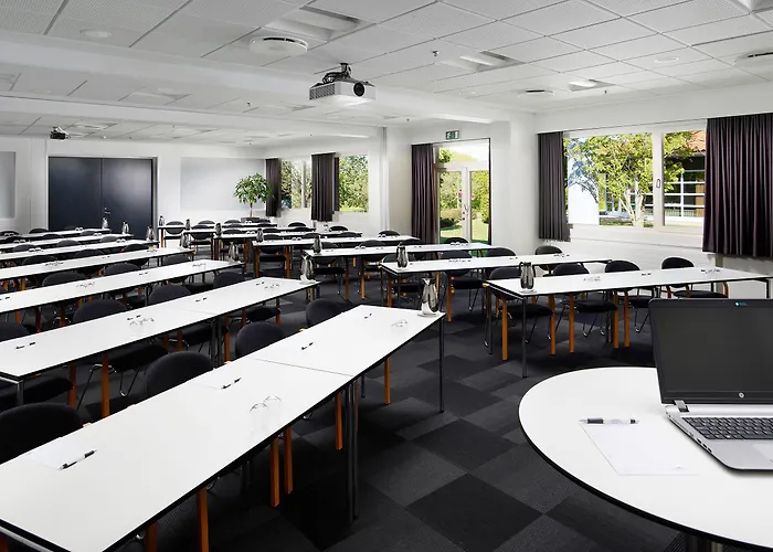 Trinity Og Konference Ξενοδοχείο